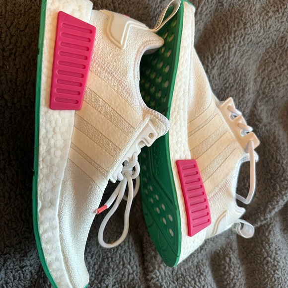 Adidas Kids White and Pink Sneakers - Picture 2 of 4